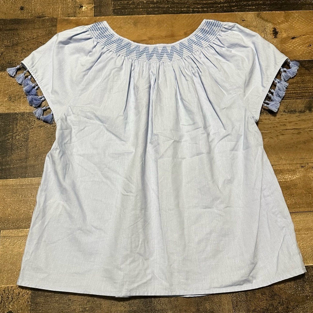 Vineyard Vines Smocked Tassel Short Sleeve Blouse - Picture 3 of 7